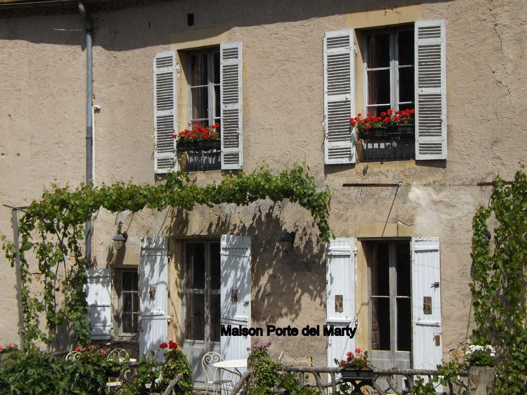 Maison Porte Del Marty Lalinde Exteriér fotografie